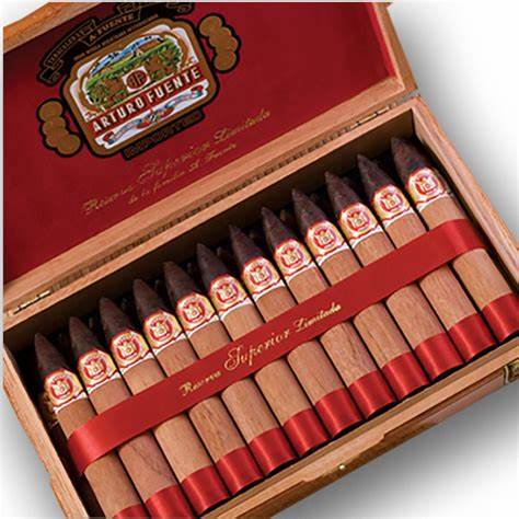 Charuto Arturo Fuente Añejo Shark Nº 77